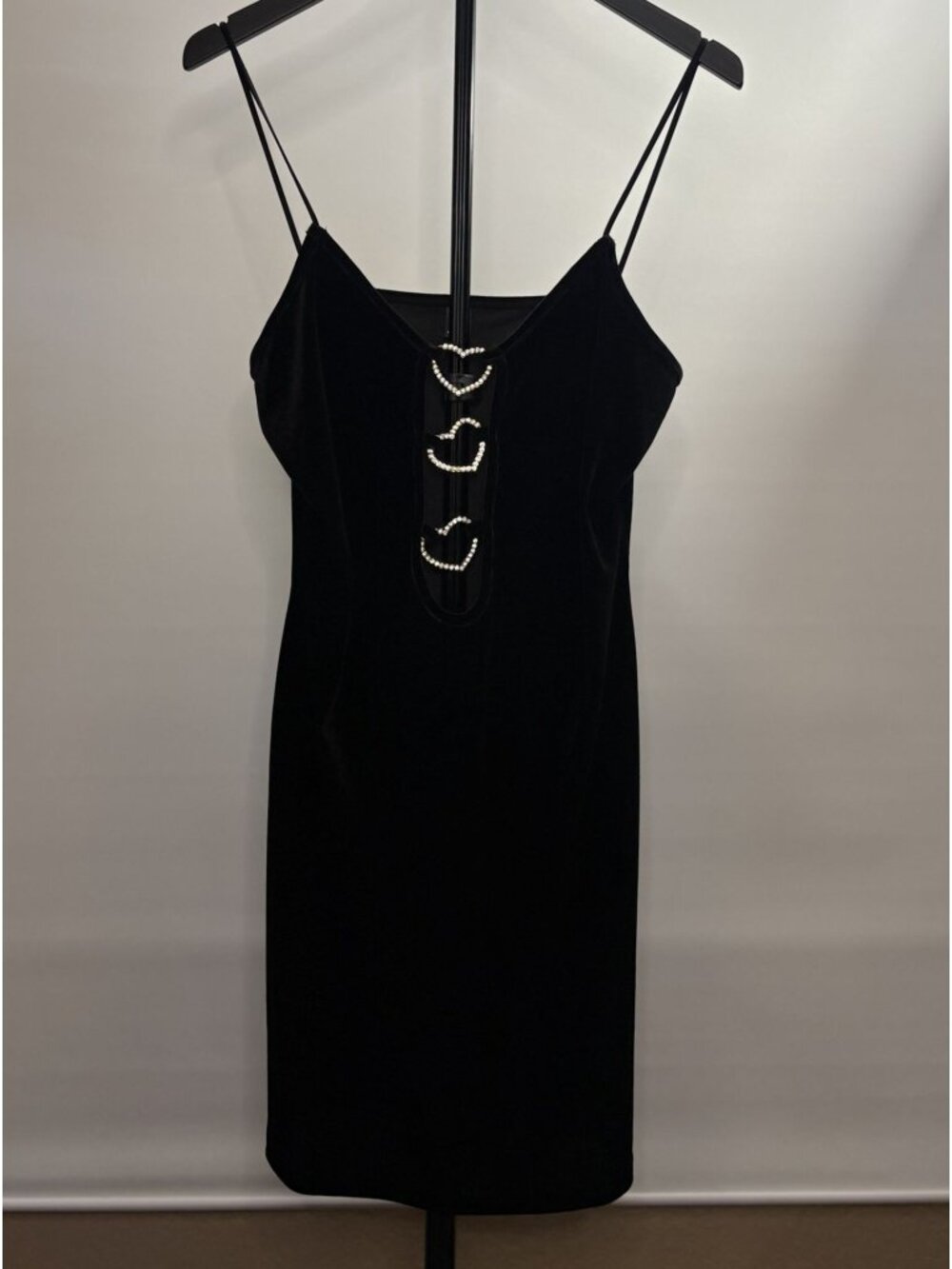 SHEIN Black Velvet Mini Sexy Rhinestone Heart Cutouts Spaghetti Straps Dress - Picture 4 of 16